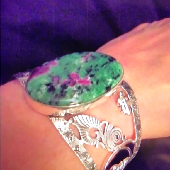 Stunning 925 Sterling Silver Cuff Bracelet